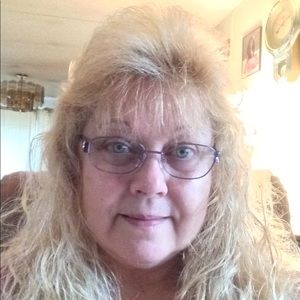 Meet your Posher, Esther